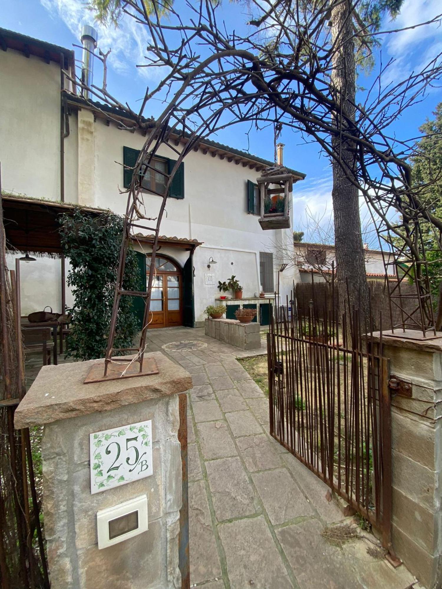 La Lanterna Apartment Collesalvetti Exterior photo